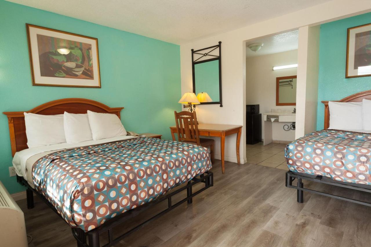 Vagabond Inn Hemet Εξωτερικό φωτογραφία